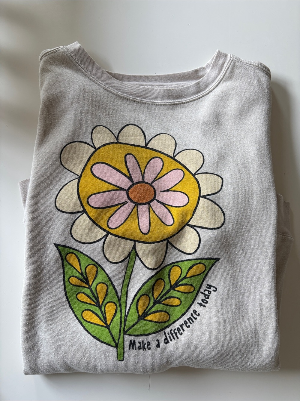 Natural Life Women’s Beige Long-Sleeve light sweatshirt w/ Floral Graphic Size S